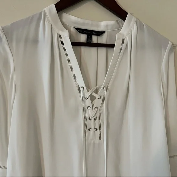 White House Black Market Bell Sleeve Flowy Rich White Blouse Women’s Size 8 - Picture 8 of 16